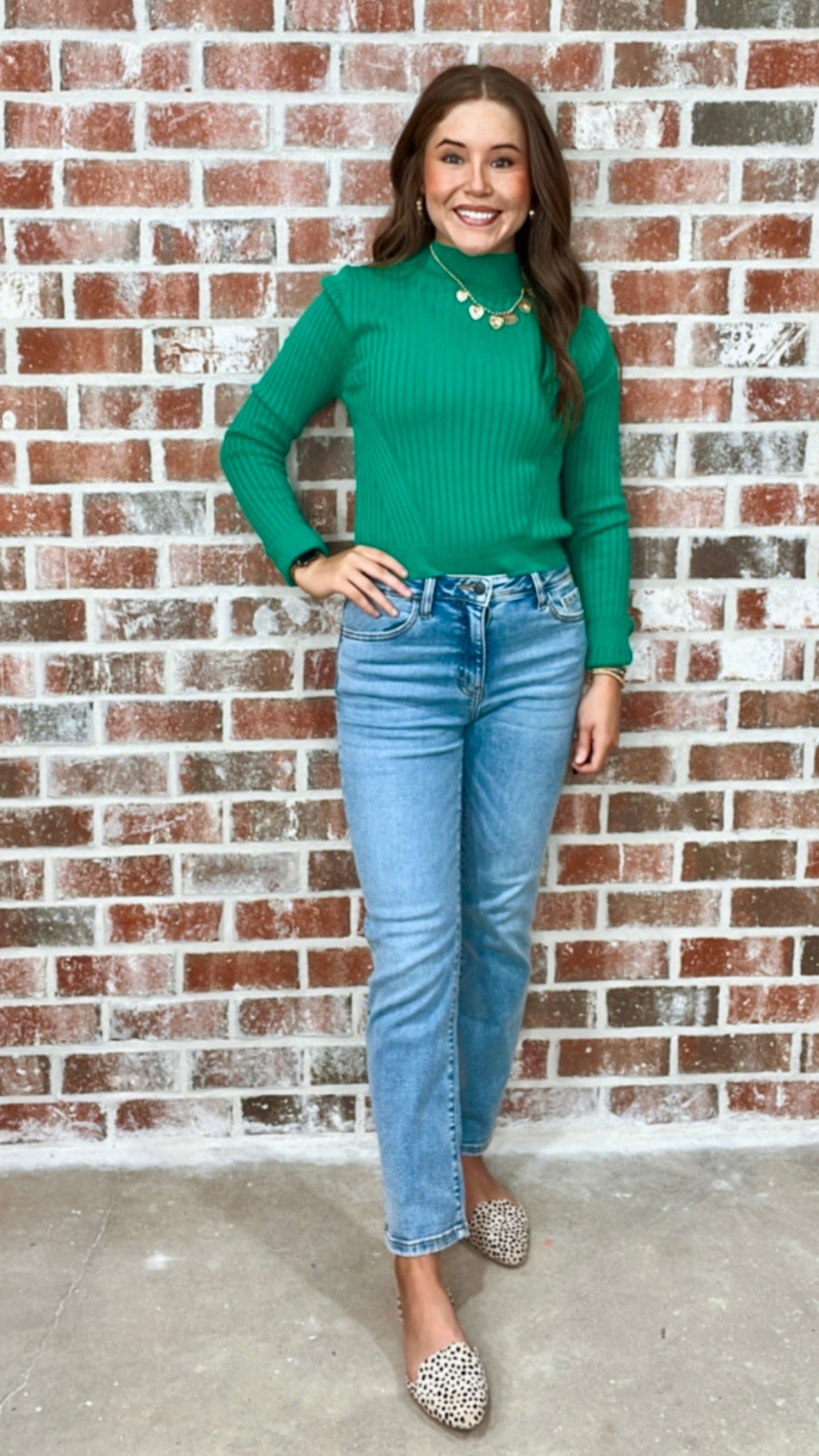 GREEN MOCK NECK SWEATER