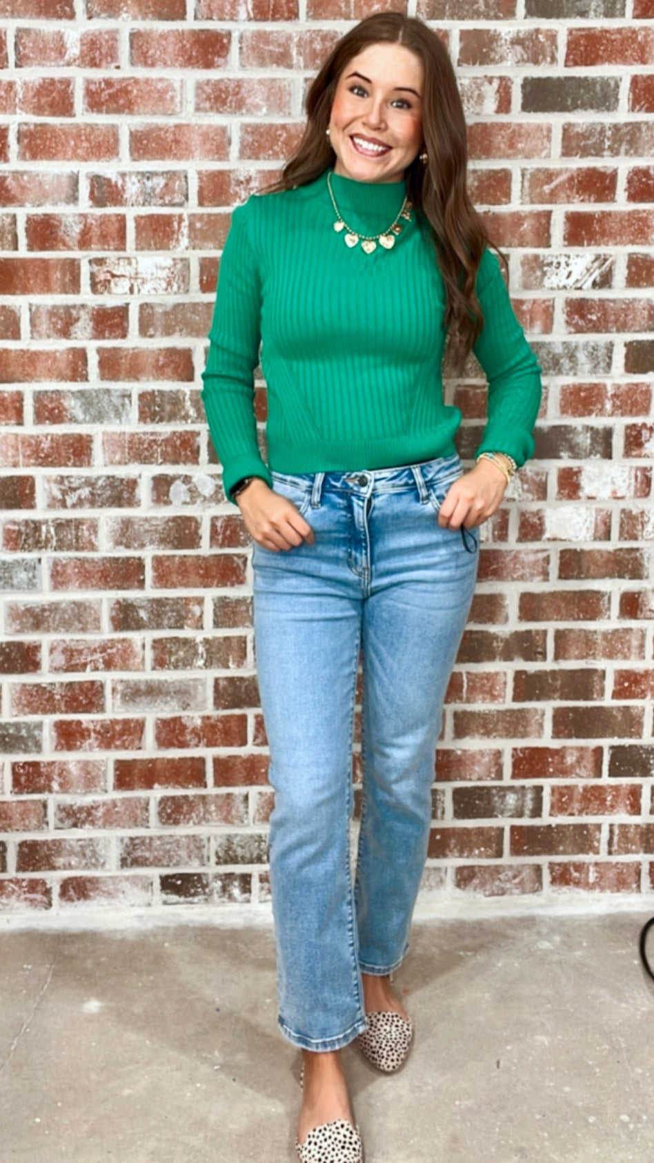 GREEN MOCK NECK SWEATER