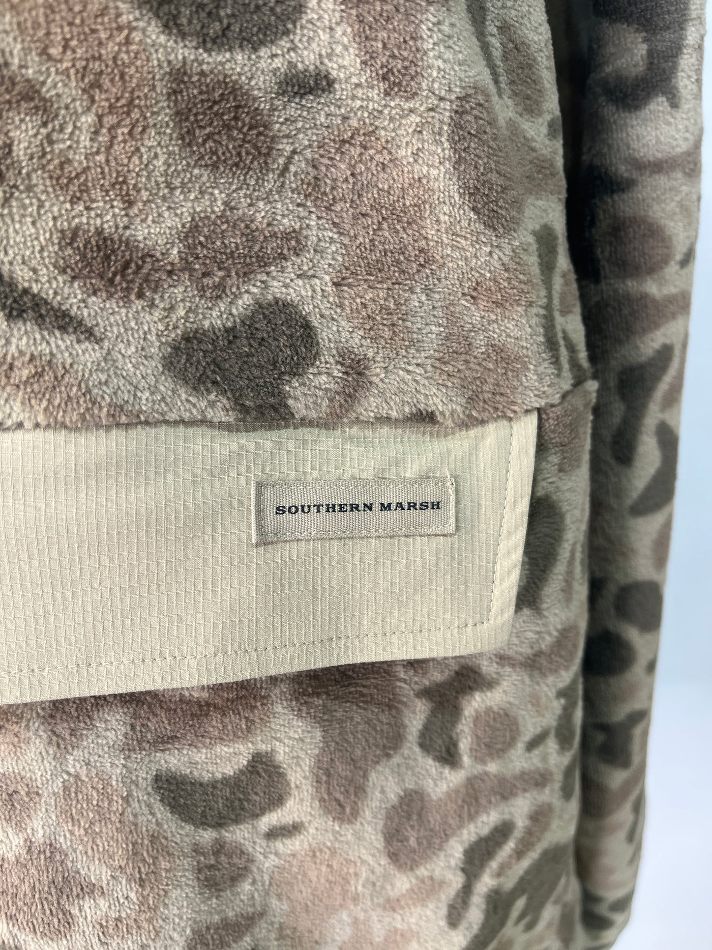 SM WADSWORTH FLEECE - RETRO CAMO - KHAKI