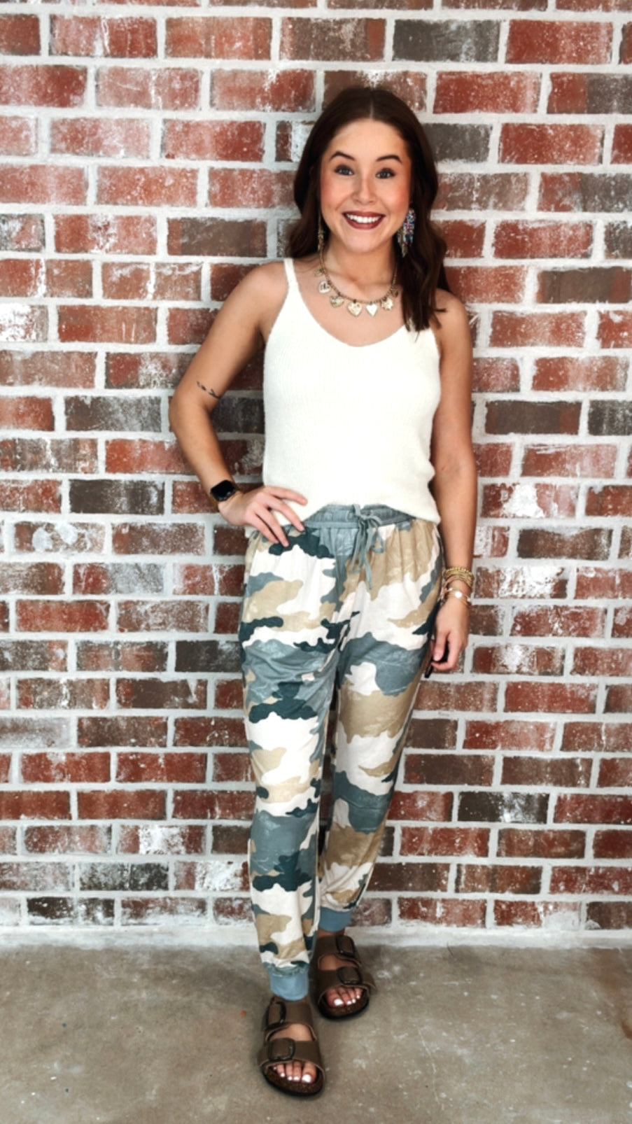 TARA CAMO JOGGERS - OLIVE