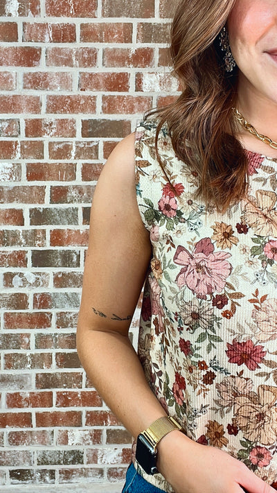 FLORAL SWEATER VEST